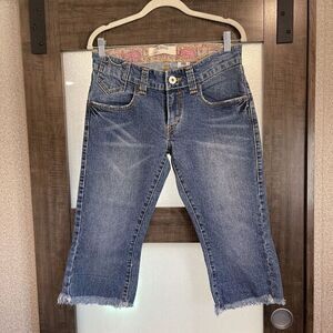 Levis womens shorts Size 9 Medium blue 504 Slouch waistband label (1)